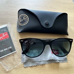 Ray-Ban Classic Black Sunglasses with Case